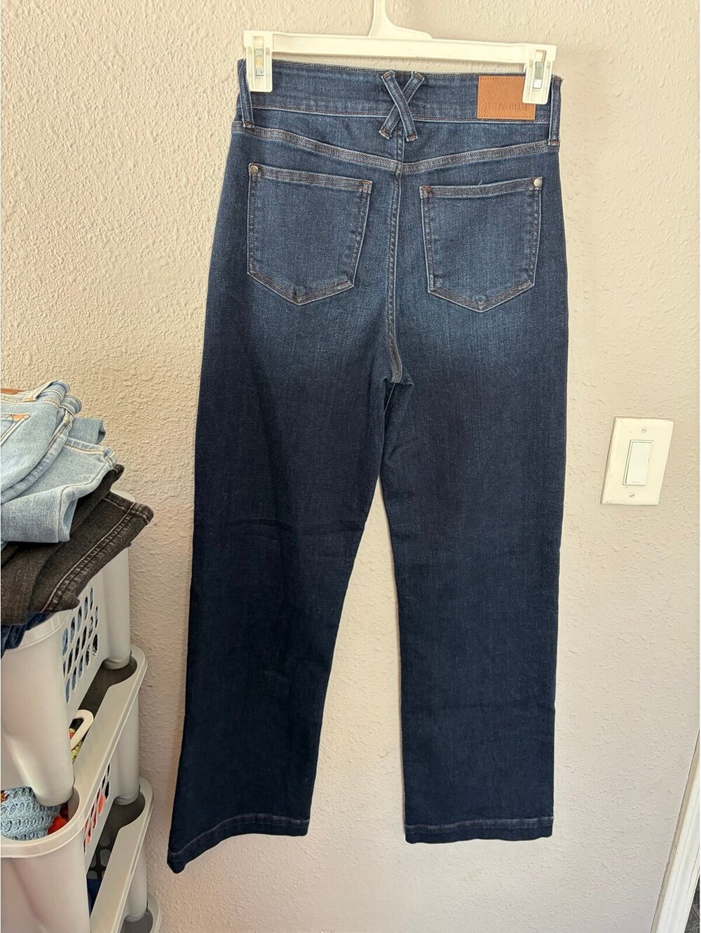 Judy Blue Wide Leg Dark Wash Jeans size 7/28. 32in inseam - Picture 4 of 4